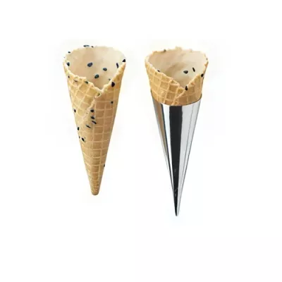 Savoury sesame cone