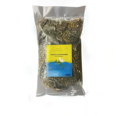 Caper leaves in sea salt (Capparis spinosa)
